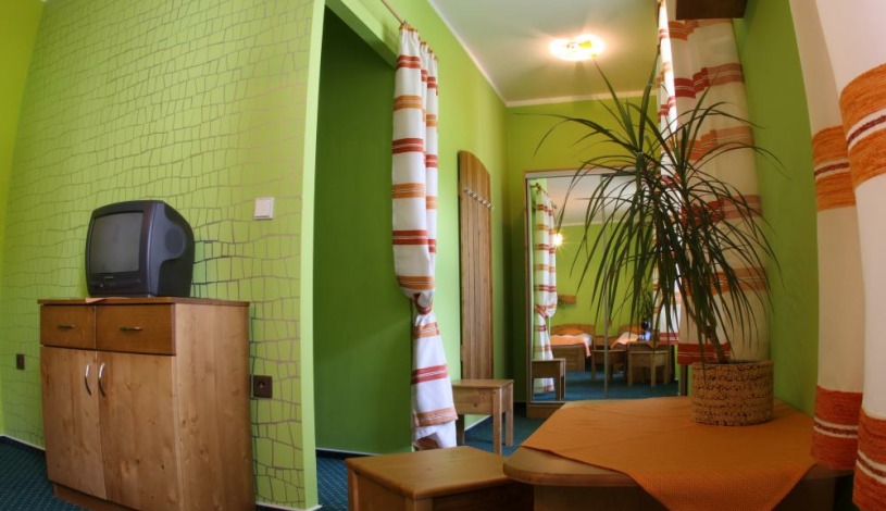 SPORTHOTEL RÝŽOVIŠTĚ Harrachov - Třílůžkový pokoj Delux s polopenzí s možností přistýlky, Dvoulůžkový pokoj Delux s polopenzí s možností přistýlky, Třílůžkový pokoj Delux s polopenzí, Dvoulůžkový pokoj Lux s polopenzí, Dvoulůžkový pokoj Lux s polopenzí s možností přistýlky
