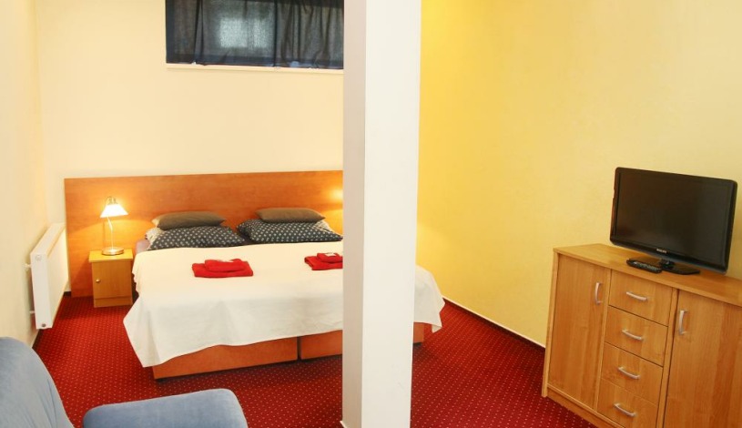 PENZION SARAYA WELLNESS Teplice - Pokoj Deluxe Magniflex s vanou