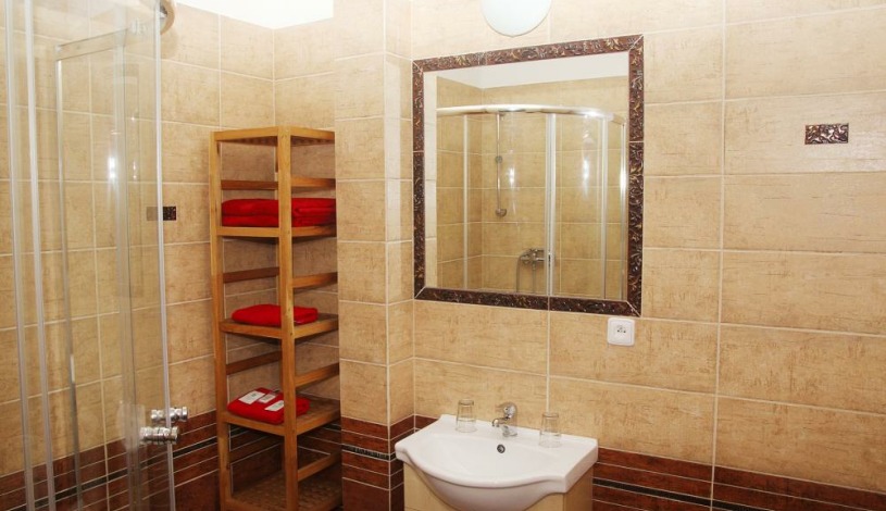 PENZION SARAYA WELLNESS Teplice - Pokoj Deluxe Magniflex s vanou