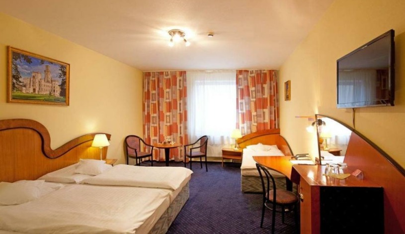 Hotel SAVOY České Budějovice - třílůžkový