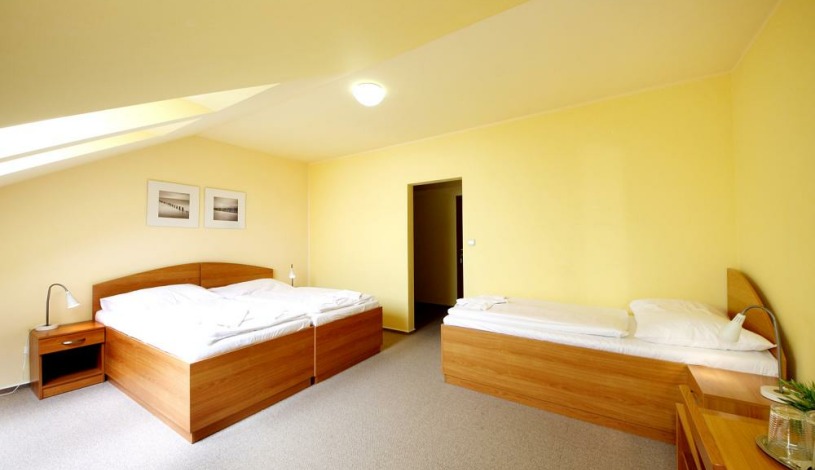 S-centrum Benešov - Třílůžkový