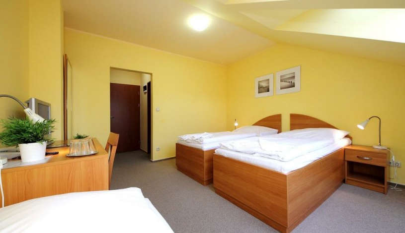 S-centrum Benešov - Třílůžkový