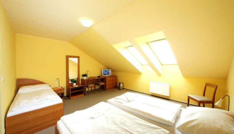 S-centrum Benešov - Třílůžkový