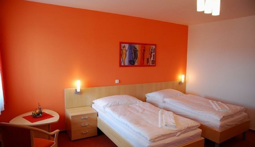 Hotel SENIMO Olomouc - 2- lůžkový pokoj STANDART, 1-lůžkový pokoj STANDART