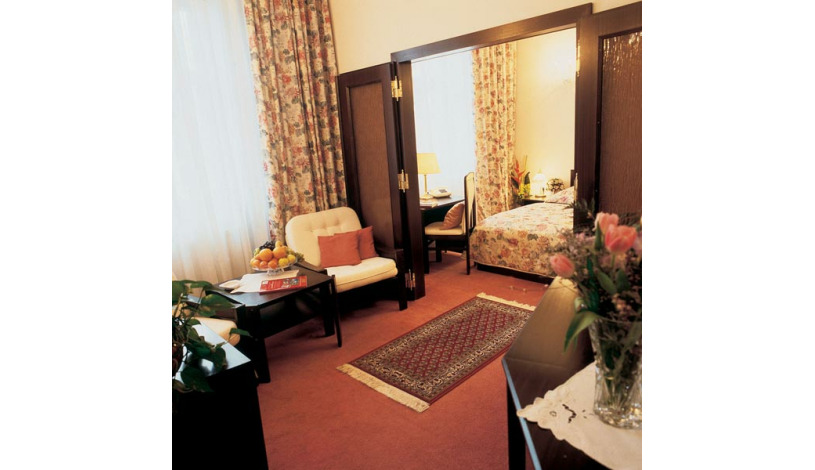 Hotel Louren Praha - Mniejszy Apartament (Junior Suite)