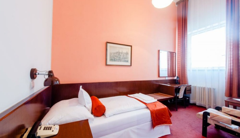 HOTEL SLAVIA Brno - Jednolůžkový pokoj KOMFORT
