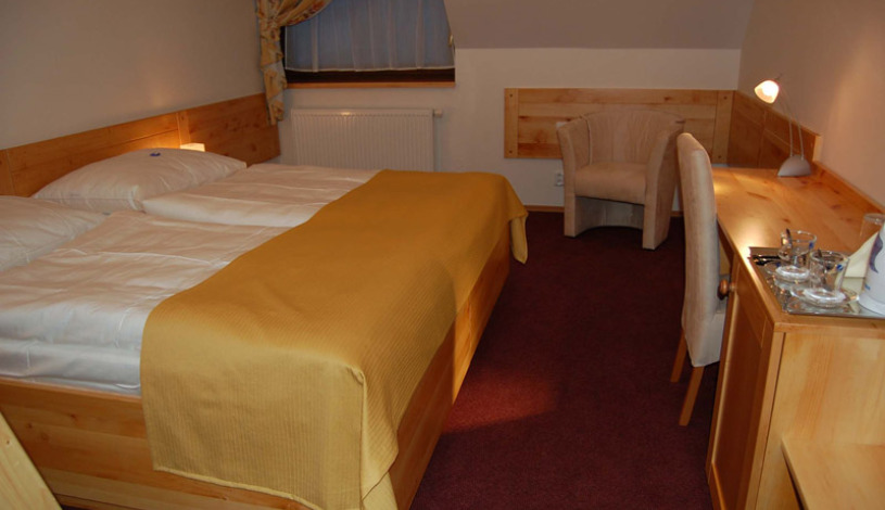 Sluneční dvůr Brno - Jednolůžkový pokoj, Dvoulůžkový pokoj