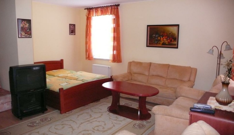 APARTMÁNY DALIBOR SPINDLERUV MLYN * * * Špindlerův Mlýn - Apartmán pro 7 - 9 osob ( 80 m2, 3x pokoj)