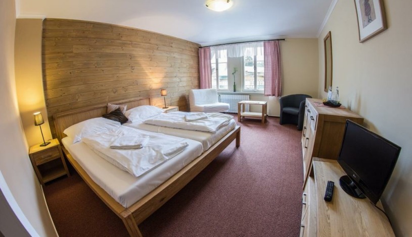 Hotel Erika Špindlerův Mlýn - dvoulůžkový s možností přistýlky
