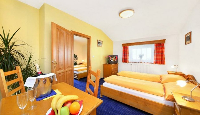 Hotel Olympie Špindlerův Mlýn - Dvoulůžkový pokoj s přistýlkou, Třílůžkový, Apartmán