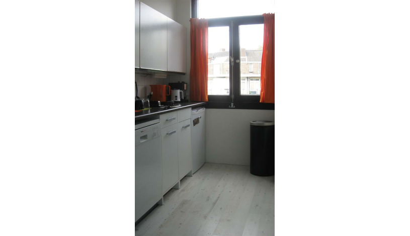 Apartment Spaarndammerstraat Amsterdam