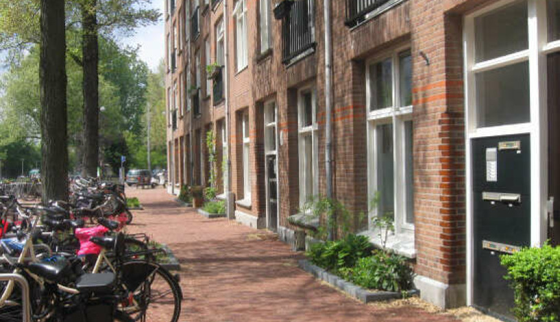 Apartment Spaarndammerstraat Amsterdam