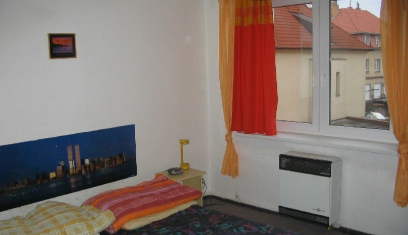 Hostel Sport Praha - Einbettzimmer mit gemeinsamen Bad, Dreibettzimmer mit gemeinsamen Bad