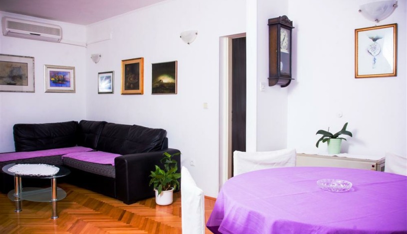 Apartment Srećka Karamana Split - Apt 40237