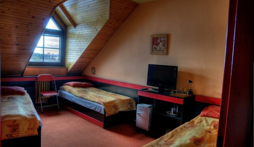 HOTEL ELZET Tábor - Třílůžkový