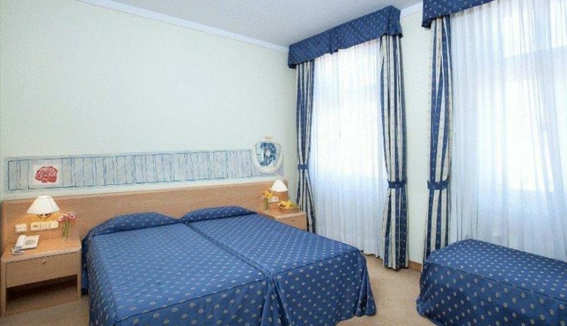 Hotel Tivoli Praha - Triple room