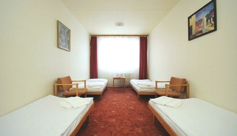 Easy Star Hotel Praha - Vierbettzimmer