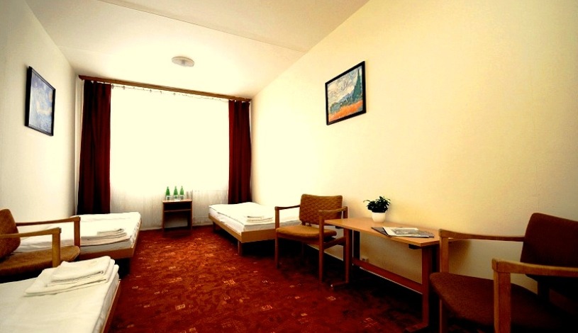 Easy Star Hotel Praha - Dreibettzimmer