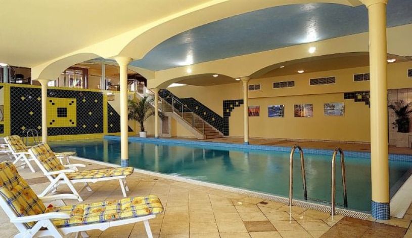 Bazén - Top Hotel Praha