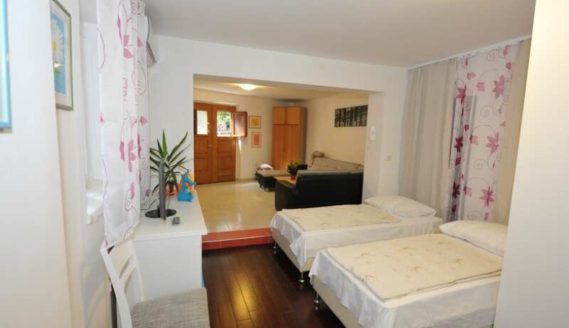 Apartment Trumbićeva obala Split - Apt 31526