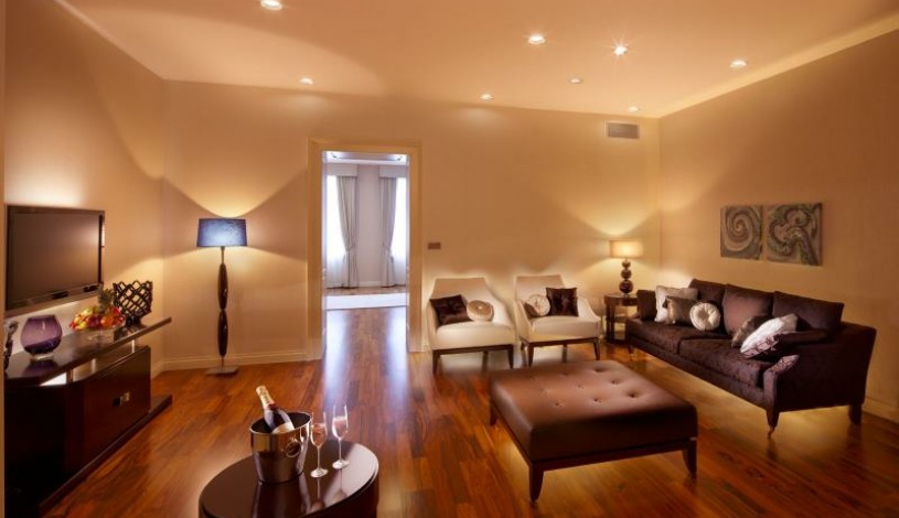 Tulip House Boutique Hotel Bratislava - Luxury Suite