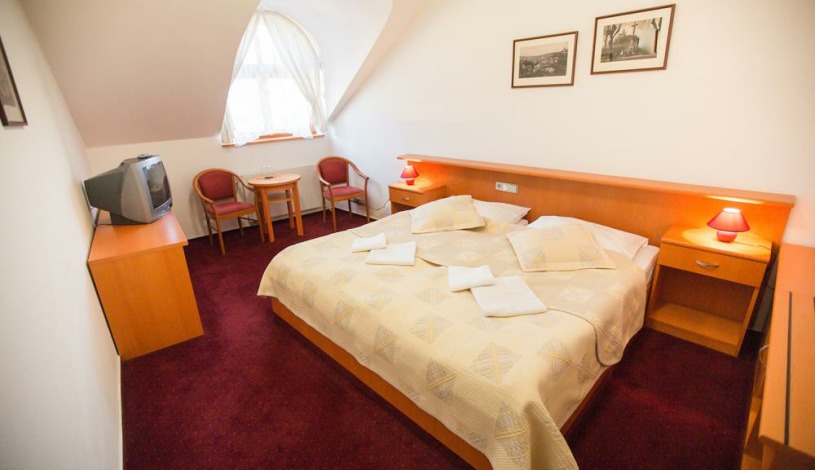 Hotel U Beránka Náchod - Dvoulůžkový pokoj SUPERIOR