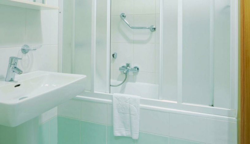 Hotel U Beránka Náchod - Dvoulůžkový pokoj SUPERIOR s přistýlkou