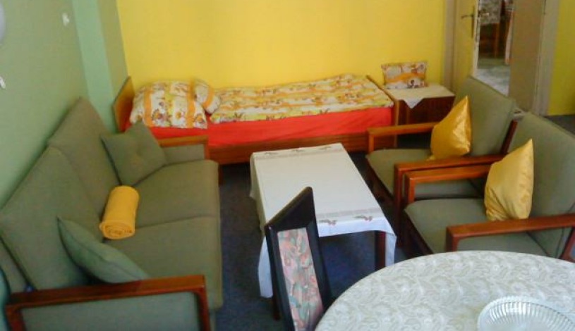 Retro Apartment Teplice - Obývací pokoj