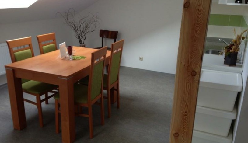 UBYTOVÁNÍ V SOUKROMÍ - Vinotéka Benešov