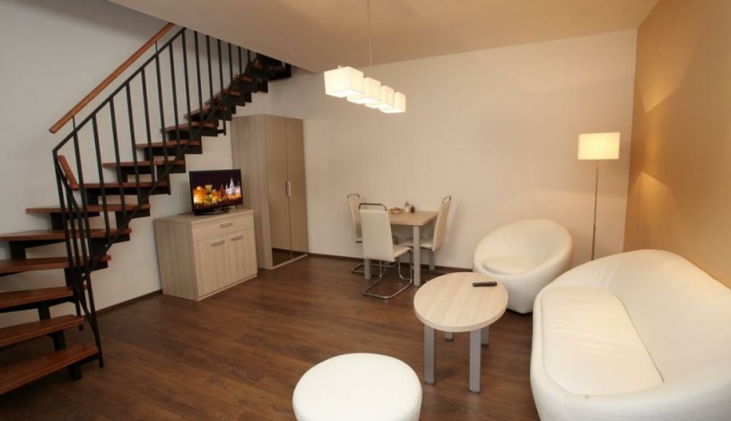 Residence U Černé věže České Budějovice - Dvoulůžkový apartmán s mezonetem a terasou