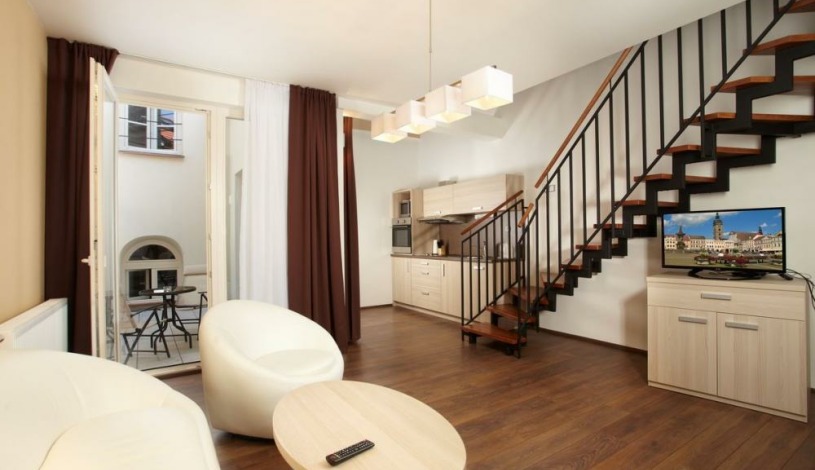 Residence U Černé věže České Budějovice - Dvoulůžkový apartmán s mezonetem a terasou