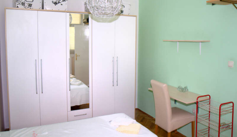 Apartment Ulica Alberta Hallera Dubrovnik - Apt 24300