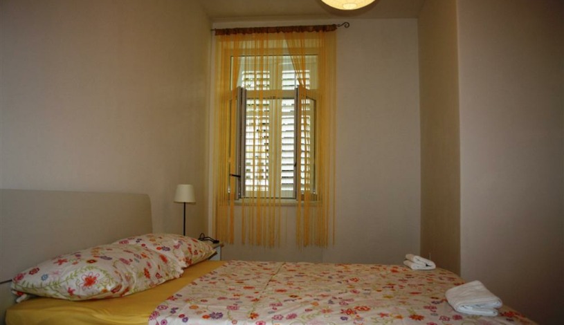 Apartment Ulica Antuna Gustava Matoša 1 Split - Apt 39657