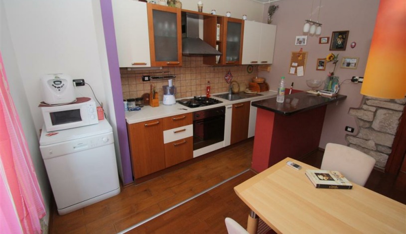 Apartment Ulica Hermana Dalmatina Pula - Apt 28090