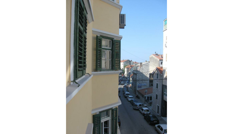Apartment Ulica Lava Nikolajeviča Tolstoja Split - Apt 27496