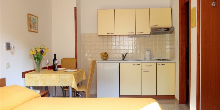 Cтудио (Номер-студио) Aпартамент в Дубровник Lapad с кухней на 2 человека