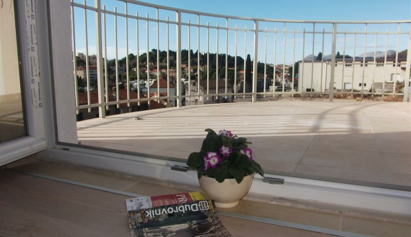 Apartment Ulica Silvija Strahimira Kranjčevića Dubrovnik - Apt 22489