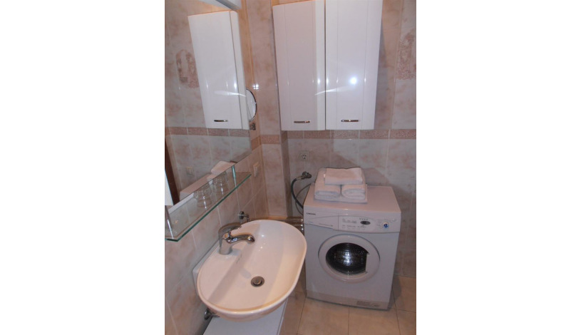 Apartment ulitsa Zemlyanoy Val Moscow - Apt 15666