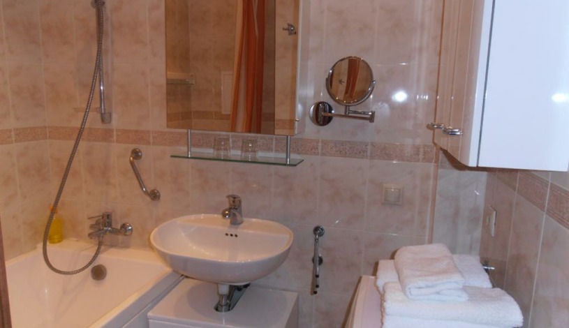 Apartment ulitsa Zemlyanoy Val Moscow - Apt 15666