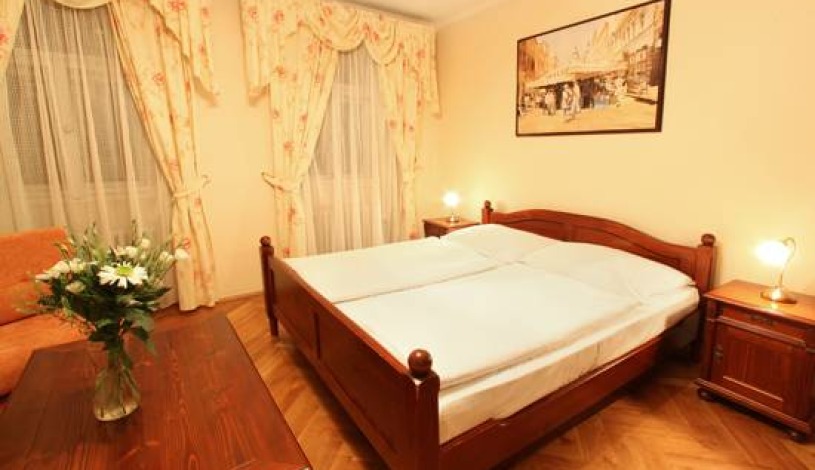 Hotel U Zlatych Nuzek Praha - Zweibettzimmer Superior