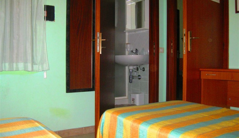 Apartment Via Cristoforo Colombo Sardinia - Apt 24253