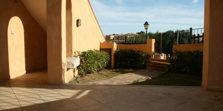 2-bedroom Sardinia Golfo Aranci with kitchen for 6 persons