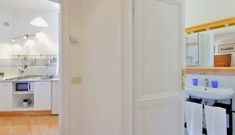 Apartment Via degli Zingari Roma - Apt 32097