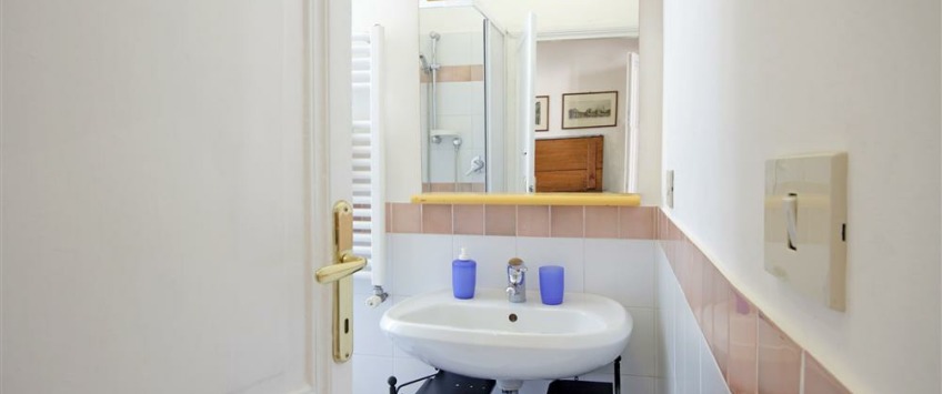 Apartment Via degli Zingari Roma - Apt 32097