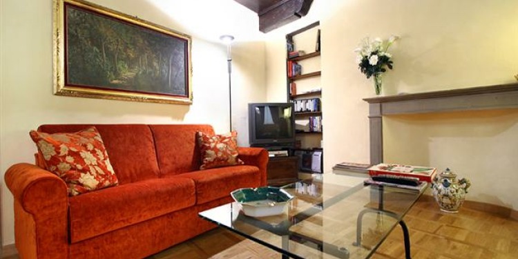 2-bedroom Apartment Firenze Santa Croce with kitchen for 4 persons