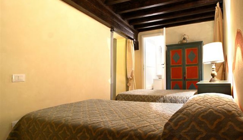 Apartment Via dei Leoni Firenze - Apt 21386