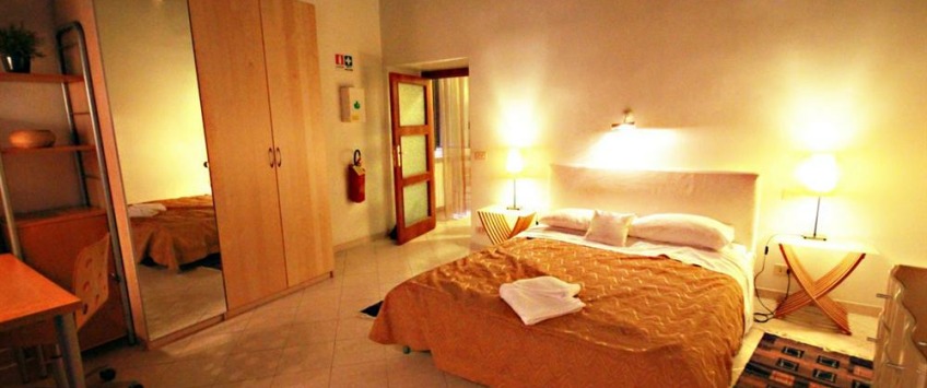 Apartment Via della Panetteria Roma