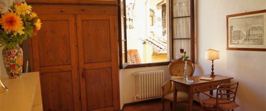 Apartment Via dell'Oriuolo Firenze
