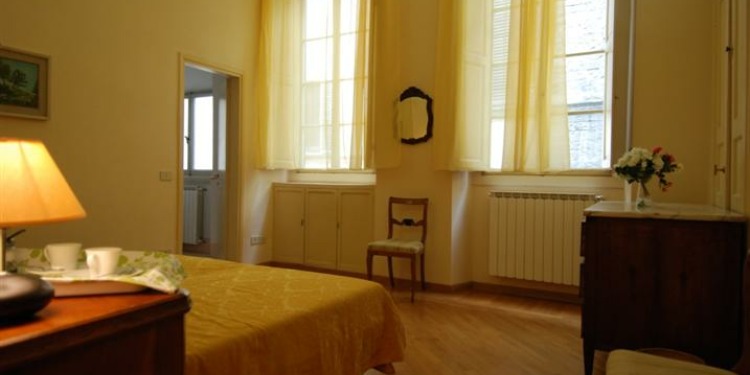 3-bedroom Apartment Firenze Santa Maria Novella with kitchen for 8 persons