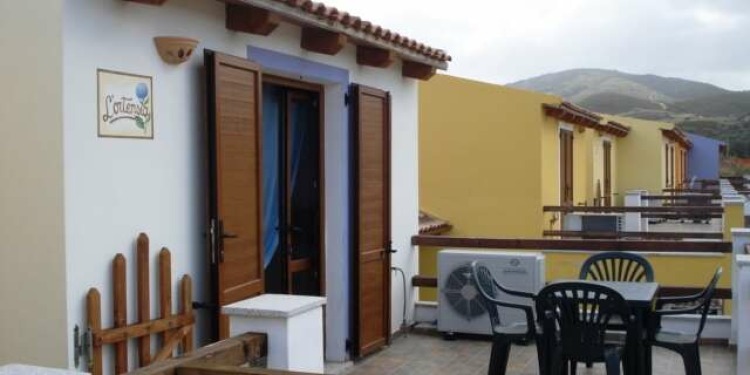 2-bedroom Sardinia Sassari with kitchen for 4 persons